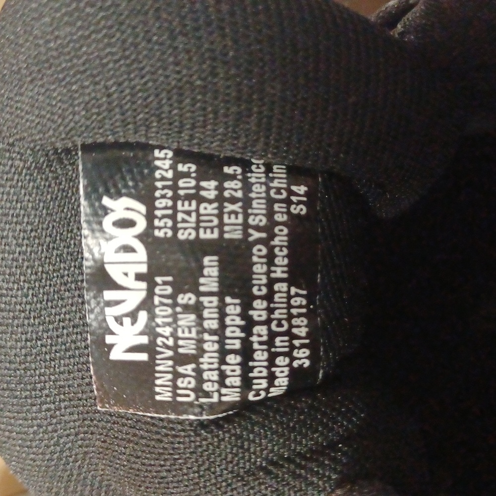 Men Boots - Picture 4 of 13